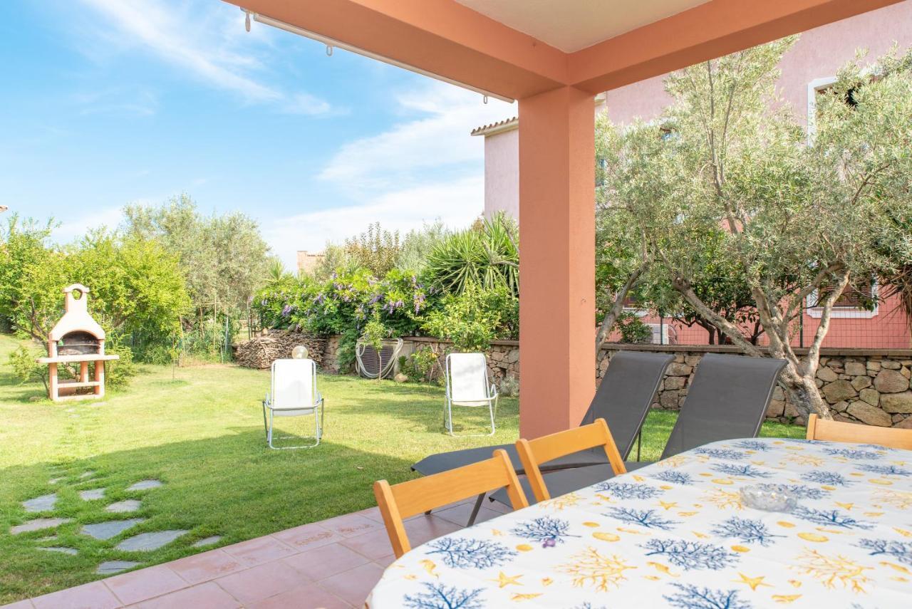 Villetta Corbezzolo San Teodoro  Exteriör bild