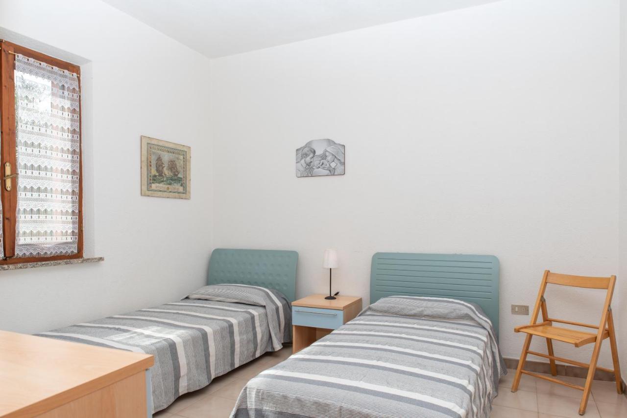 Villetta Corbezzolo San Teodoro  Exteriör bild